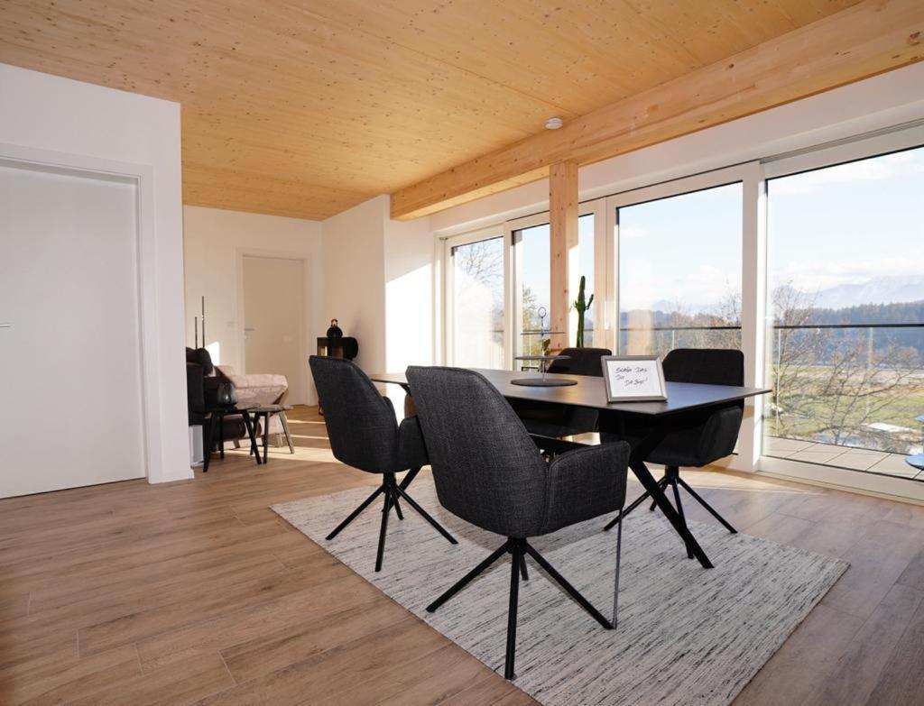 Modernes Ferienhaus Mit Panoramablick Rosegg Exterior foto